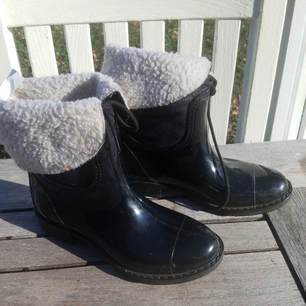 Rain boots